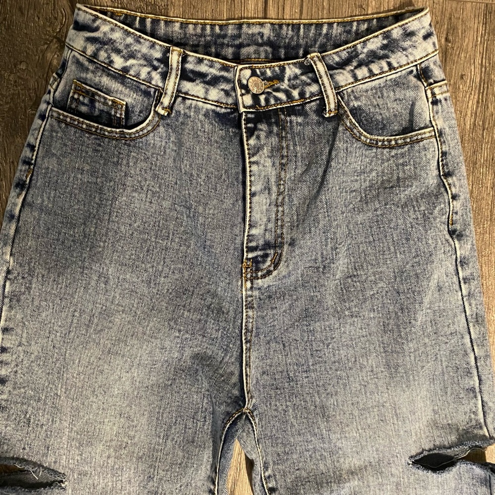 Baggy Mom Jeans